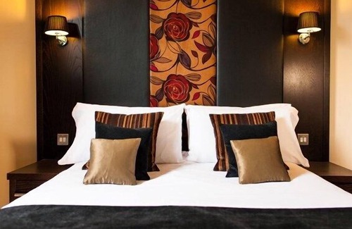 Rosebank Hotel | Popinjay Hotel