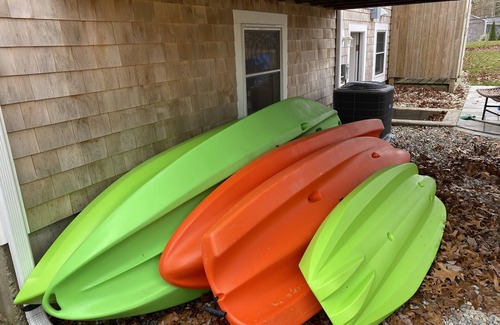 Popponesset House | Popponesset modern beach house 6 minute walk to private beach (plenty of beds)!