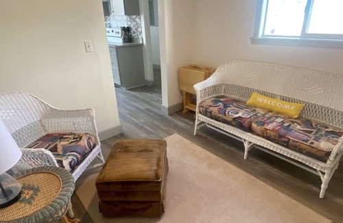Winnemucca House | Poppy’s Place - walking distance to everything