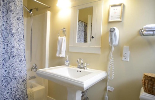 Port Gamble House | Port Gamble Guest Houses