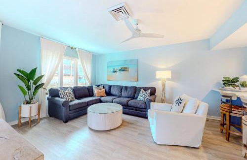 Isle of Palms Apartment | Port O' Call G-303