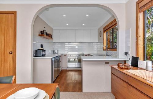 Port Willunga House | Port of Call - Port Willunga - C21 SouthCoast Holidays