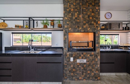 Alexania Cottage | Portal Lake View Panoramic View - High Standard on Lake Corumbá IV