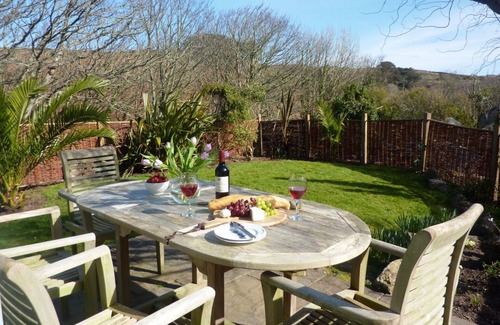 St Just House | Porth Nanven Cottage, Near St Just & Coast, Dog Friendly with Parking