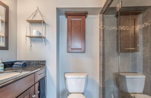Munjoy Hill Apartment | Portland Apartment With AMAZING View of Harbor!
