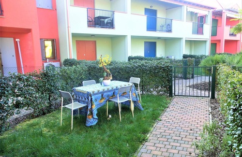 Aprilia Marittima Villa | Porto Antico - Two-room apartment with garden