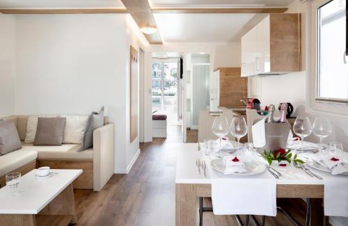 Misano Adriatico Boat Rental | Portoverde Luxury Houseboat