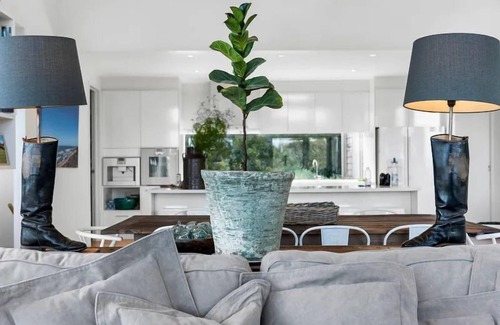 Portsea House | Portsea Opulence: 5 BR, 4 BA House in Portsea, Sleeps 14