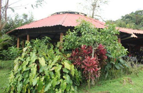 Santa Cruz de Turrialba House | Posada de Leda y Jose