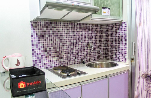 Pluit Apartment | Posh 2BR Apartment at Green Bay Pluit By Travelio