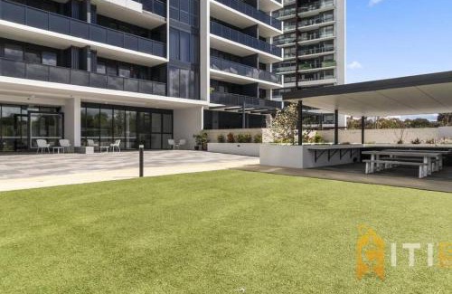 Phillip Apartment | Posh in Phillip - 2bd 2bth Apt