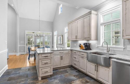 Atlantic Beach House | Posh Pelican home