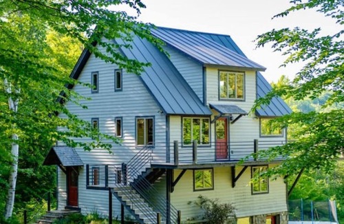 Thetford House | Post and Beam Home with Stunning Views & Modern Comforts