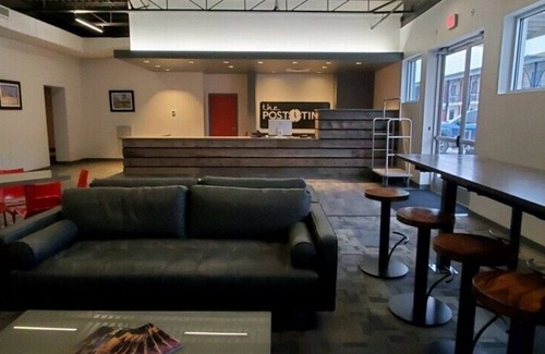 Carlsbad Hotel | Post Time Inn