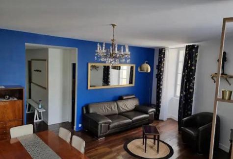 Aubeterre-sur-Dronne Apartment | Poterne- Logement raffiné avec jardin