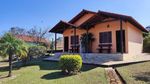 Carrancas Hotel | Pousada Além das Formas - Acesso a cachoeiras e gruta encantada