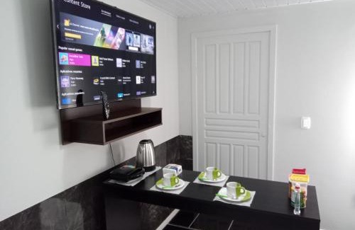 Lages House | POUSADA ALTERNATIVA MANU LAGES suite