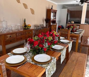 Inconfidentes Hotel | Pousada café em Flor