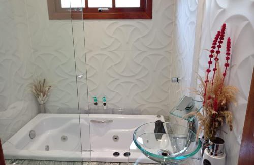 Itaara Bed & Breakfast | Pousada CHÂTEAU LUMIÈRE