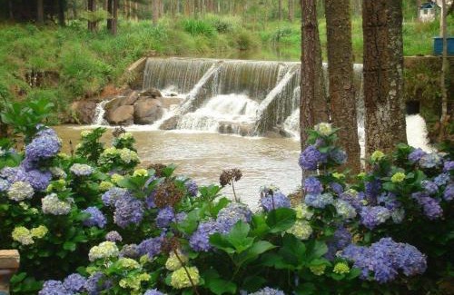 Munhoz Hotel | Pousada Chalés da Lua