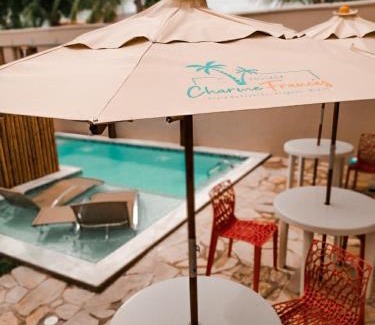 Praia do Frances Hotel | Pousada Charme Francês