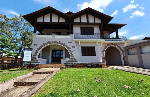 Ascurra House | Pousada dos Arcos