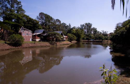 Itu House | Pousada e Camping Carrion