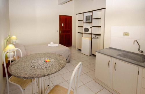 Bombas Hotel | Pousada Elfos