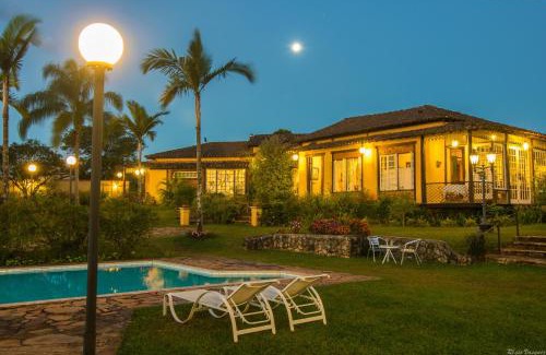 Colonia do Marcal Hotel | Pousada Paço do Lavradio