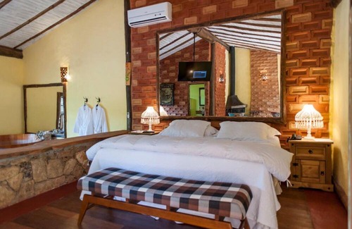 Tapirai Hotel | Pousada Pegada da Onça