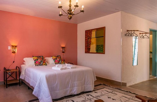 Braganca Paulista Hotel | Pousada Recanto das Rosas