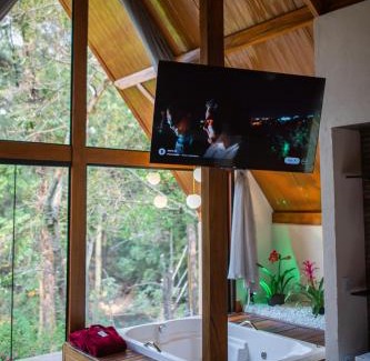 Lavrinhas Hotel | Pousada Vale das Orquídeas