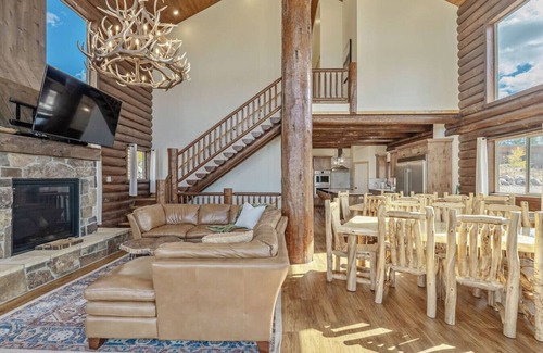 Kamas Cabin | Powder Ridge Lodge | Pool | Hot Tub | Snowmobiling