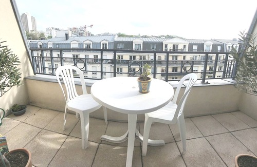Issy-les-Moulineaux Condo | Près de L'ile St Germain, grand 3 Pièces ensoleillé Avec terrasse