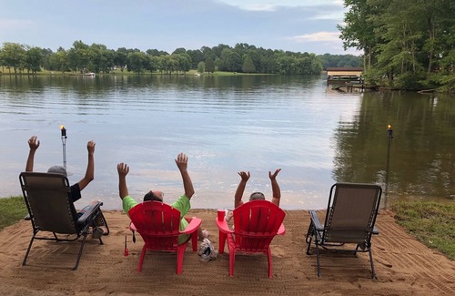Gasburg Cabin | Pr Cabin at Lake Gaston~Memories Start Here