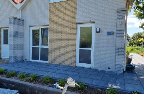 Makkum House | Prachtige vakantievilla aan IJsselmeer Makkum