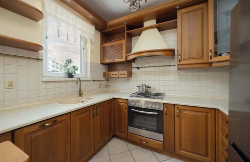 Bialoleka Apartment | Practical Apartment with Parking in Warsaw Bialoleka by Noclegi Renters