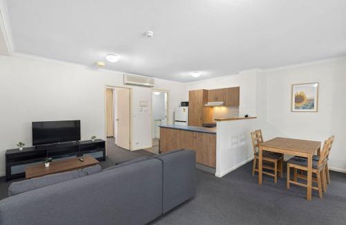 Spring Hill Apartment | Practical City Base spring hill 13