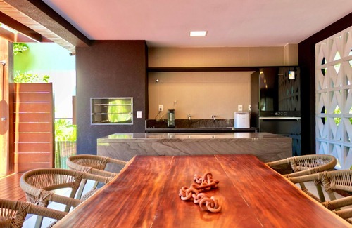 Mata de Sao Joao House | Praia do Forte Mansion Near the Beach 6 Suites in the Enseada do Castelo Condominium