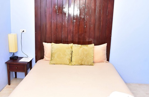 Pak Nam Pran Hotel | Pran Crescent