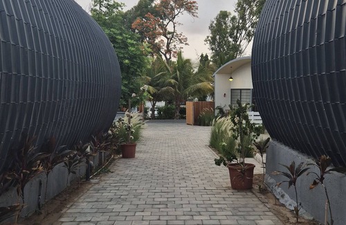 Una Hotel | Praveg Beach Resort Ghoghla Diu