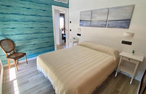 Los Geraeos Apartment | Precioso ático con vistas al mar y la montaña