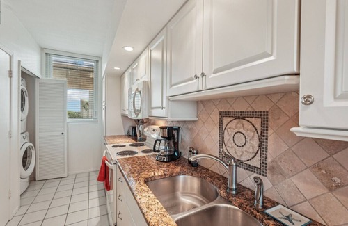 Longboat Key Apartment | Precise Realty presents Coastal Bliss on Longboat