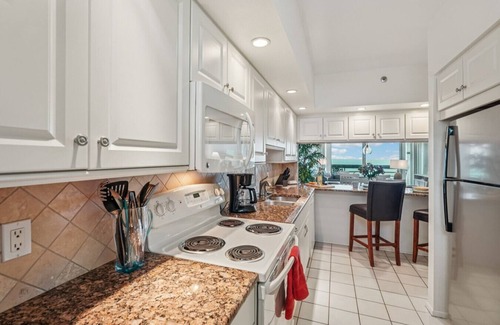 Longboat Key Apartment | Precise Realty presents Coastal Bliss on Longboat