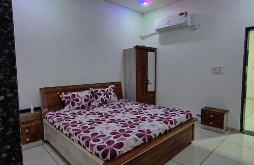 Rajpipla House | Prem NATH Homestay