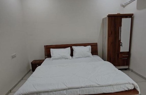 Rajpipla House | Prem NATH Homestay