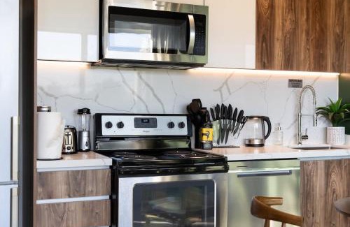 West End Apartment | Premier Designer Studio Central West End DT