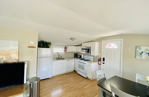 Ortley Beach House | PREMIER HOST- 2BR SEASIDE PARK SUITE572, One Short Block to Beach, Kit, Liv Room