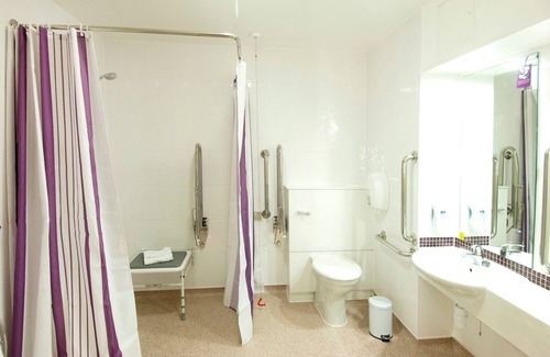 Speke Hotel | Premier Inn Liverpool John Lennon Airport