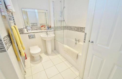 Rugby Apartment | Premium accommodation, Home away from Home in Rugby